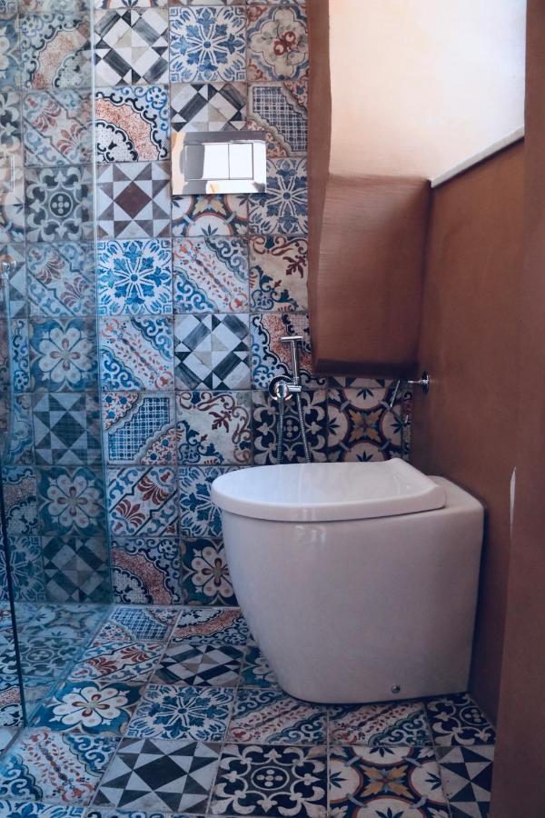Le Stanze Dello Scirocco Bed & Breakfast Catania Bagian luar foto