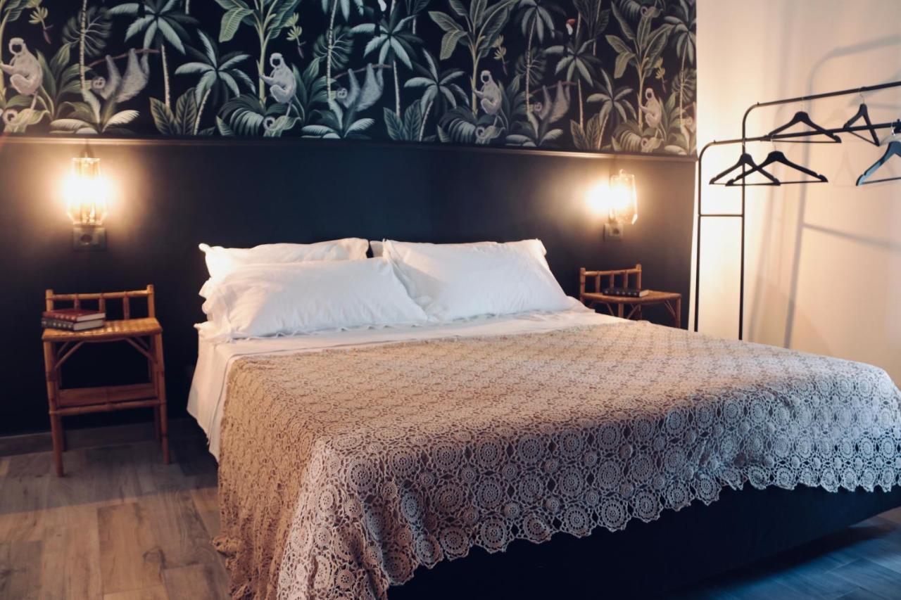 Le Stanze Dello Scirocco Bed & Breakfast Catania Bagian luar foto